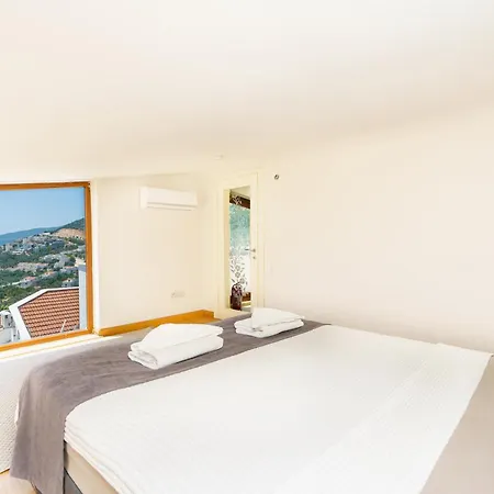 Villa Tarus Mara Kaş